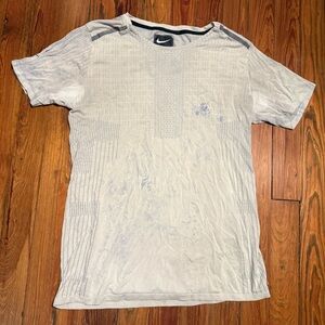 Nike Men's Gray Breathable T-Shirt